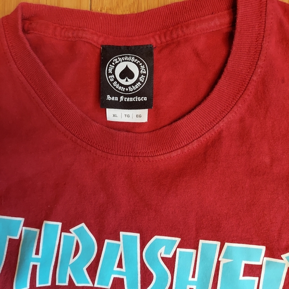 Thrasher skate magazine horror genre red tee shirt white lettering sz XL - Picture 2 of 3